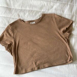 Good American cropped tee